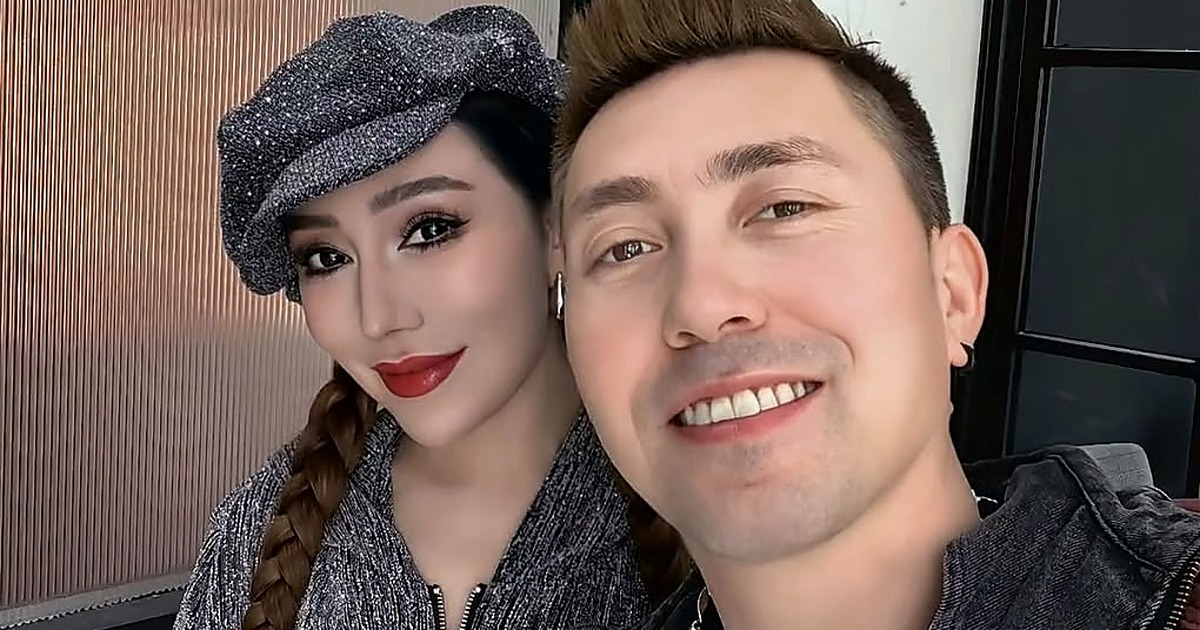 Ablajan Returns, But Where Did the Uyghur Singer’s Lost Years Go